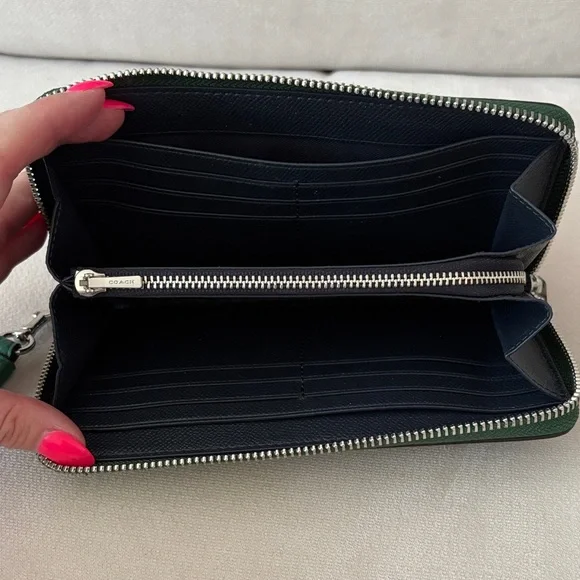 Coach Emerald Leather Wristlet with Silver Accents - Picture 3 of 5